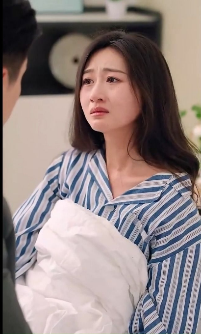 霸爱成瘾 傅少轻轻爱 第01集