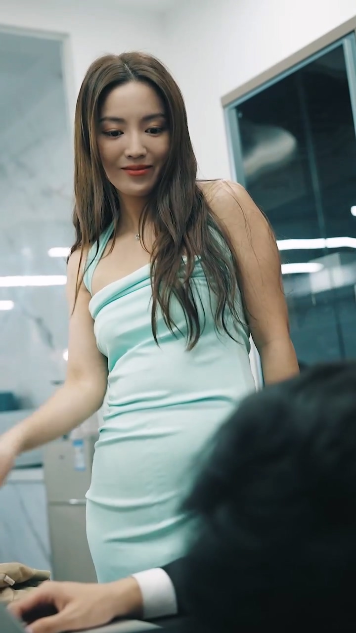 绝世龙帅 第01集