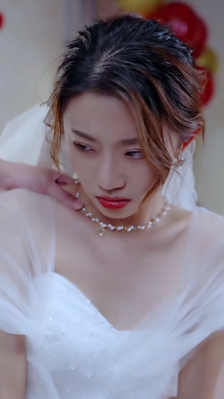 傅少罪妻归来 第01集